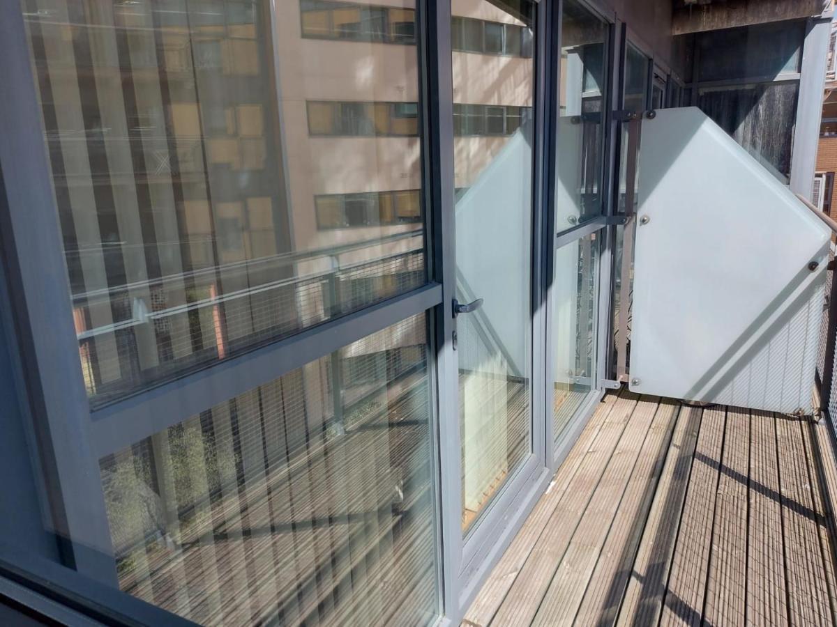 City 2 Bed, 2 Bath, Free Parking & Wifi Sheffield Luaran gambar