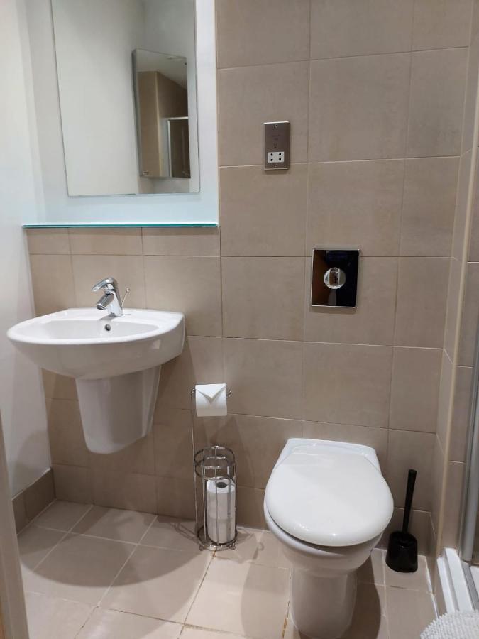 City 2 Bed, 2 Bath, Free Parking & Wifi Sheffield Luaran gambar